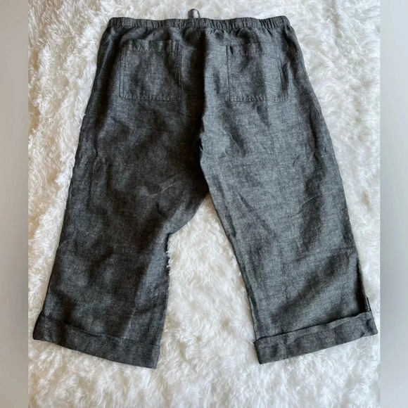 New York & Company Capris - Picture 2 of 9